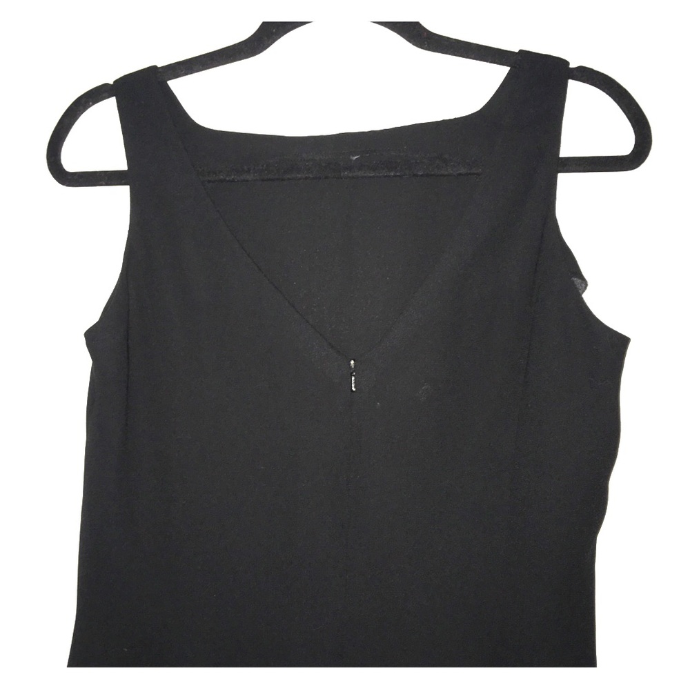 Awesome summer LBD/Little Black Dress, v-back